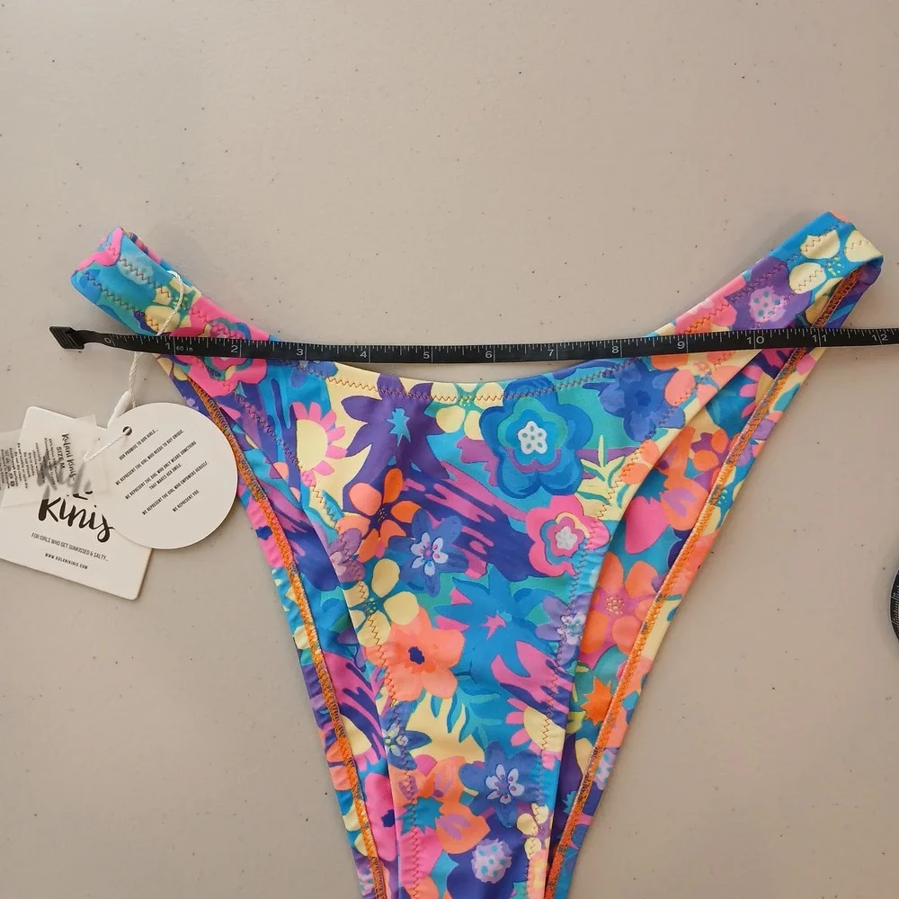 NWT Kulani Kinis Bikini Set Womens S Multicolor Floral Triangle Two Piece Swim